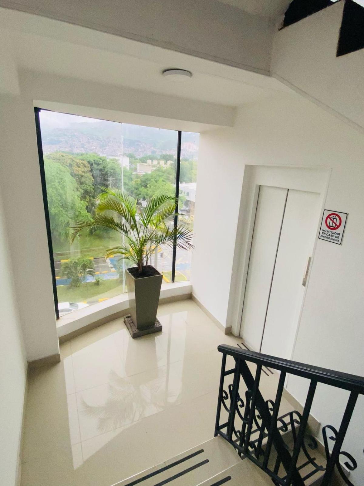 Hotel Metropolis Plaza Cali Εξωτερικό φωτογραφία